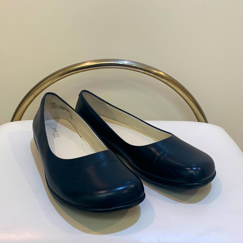 Preview Collection Dark Blue Flat